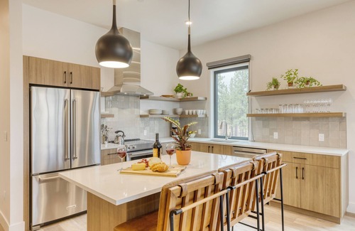 Bend House | 1115 Aerie #200 | Near Downtown + Old Bend