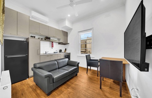 Richmond North Apartment | 113 Hoddle