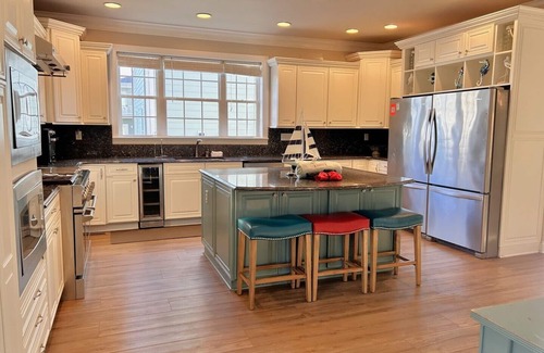 Yaupon Beach House | 11BR/7.5BA Home - RENOVATED, Pool, Hot Tub, Elevator, Sleeps 35