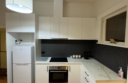 South Launceston House | 11Eardley|5min to CBD | 2 Bedrooms | Free parking