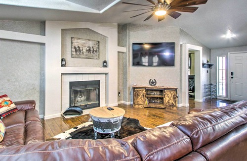 Tonopah House | 12+ Acre Equestrian Escape w/ Riding Trails!