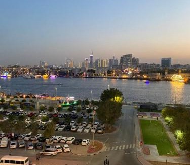 Al Rigga Apartment | 12 Guests in one sharing Room , Dip Area