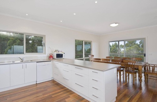 Apollo Bay House | 122 Biddles - Sensational Ocean Views