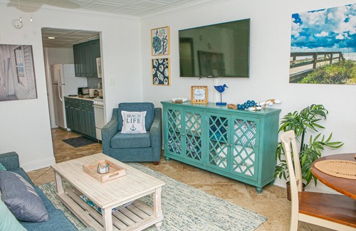 Myrtle Beach Condo | 1302 Oceanview 1 bedroom/1 bath condo with onsite management