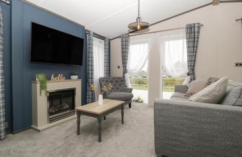 Burnham-on-Sea House | 14 Fairways