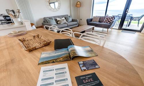 Pistyll House | 15 - 3 Bedroom Cottage - LP