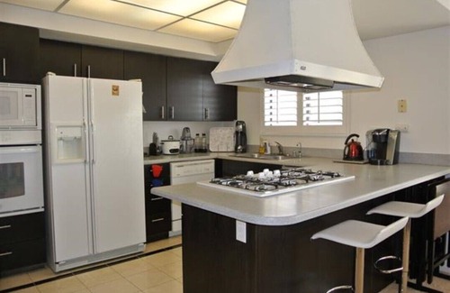 University City House | 15 Min driving to La Jolla Shore, Del Mar Beach, Torrey Pines State Reserve, UC