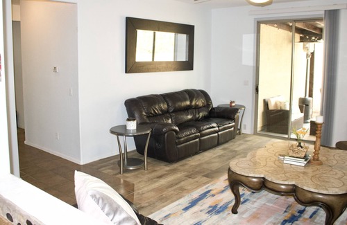 Rogers Ranch House | 15 min to State Farm Stadium! Gorgeous, pet friendly, 4-bed house