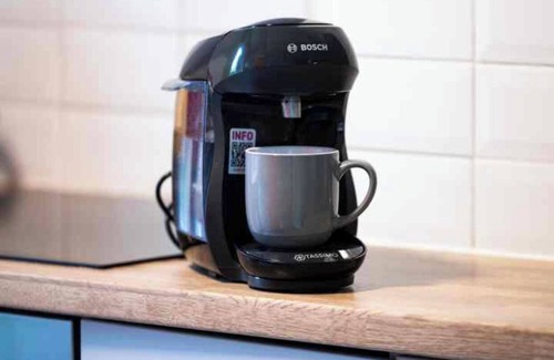 Chaucer Apartment | 15% OFF LastMinDeals! | Cosy Flat in London Bridge + Netflix & Parking + Patio!