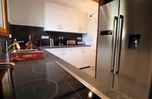 Montgenevre Ski Chalet | 16-PERSON CHALET SKI IN SKI OUT JACUZZI CINEMA ROOM BILLIARDS FOOSBALL