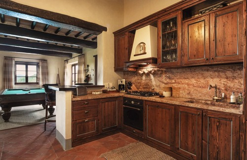 Vertine House | 16th-Century Chianti Farmhouse by Cuvee | Vineyard & Pool