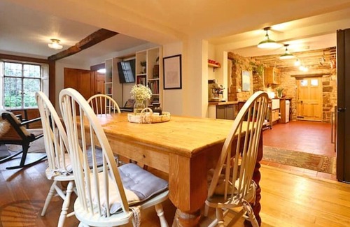 Symonds Yat Cottage | 17th Century Stone Holiday Cottage - Wye Valley and the Forest of Dean
