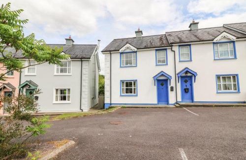 Glengarriff House | 18 Dalewood