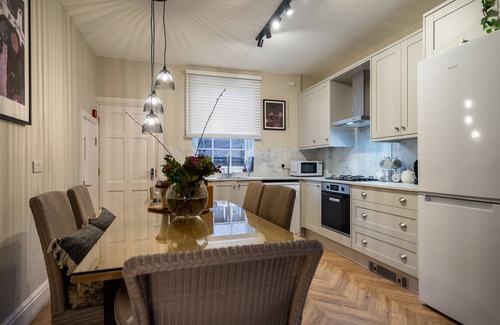 York House | 18 Dove Street - a family break that sleeps 7 guests in 4 bedrooms