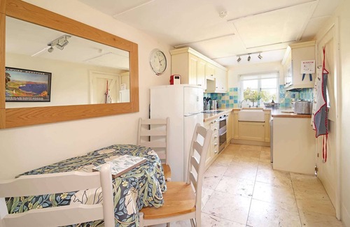 Beaminster House | 18th Century Thatched Cottage, Parking & Garden