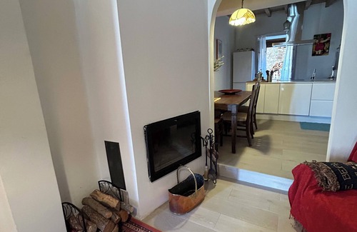 Valdeande House | 1950 LOS NOGALES