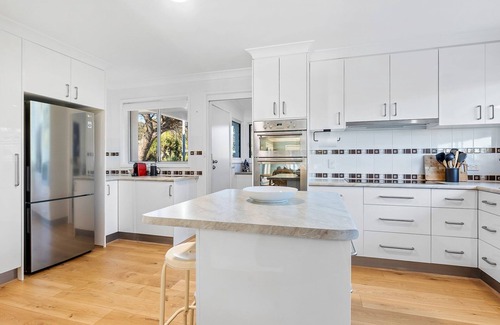 Mystery Bay House | 198 Mystery Bay Road, Mystery Bay