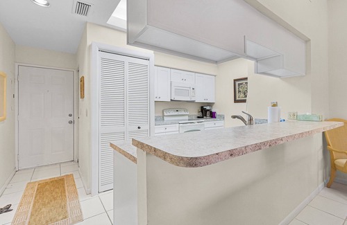 Bonita Bay Condo | 2/2 Condo in Bonita Bay! 2 Miles to the Beach! Beach Shuttle Included!