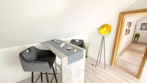 Hamm Apartment | 2,5-Zimmer inkl Arbeitsplatz, WLAN & free Netflix, Amazon-Free Parken vollausgestattete Wohnung, 24h Check In