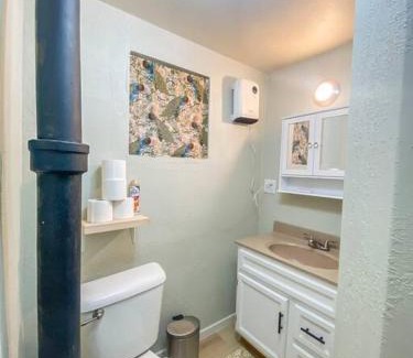 Price House | 2 bed 1 bath cottage home