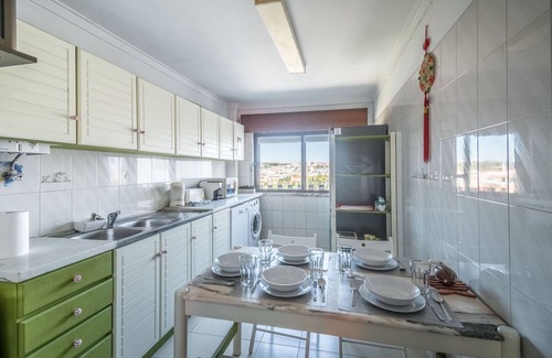 Reboleira Apartment | 2 bed apartment in Perfect location to Enjoy Lisbon Sintra Cascais 1200m metro
