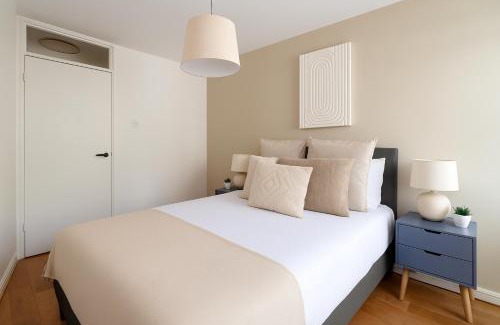 Harrow Road Apartment | 2 Bed Garden Flat in Islington