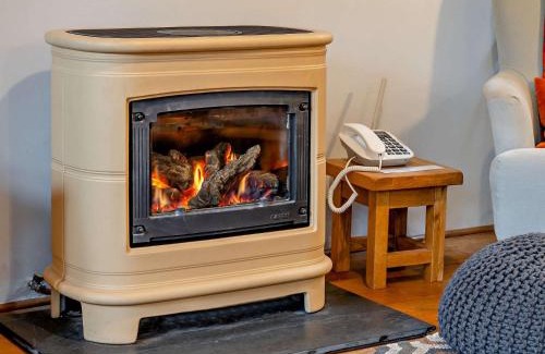 Brecon House | 2 Bed in Brecon Town BN140