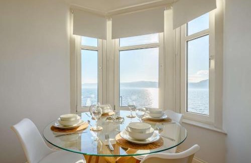 Kilcreggan Apartment | 2 Bed in Cove 87473