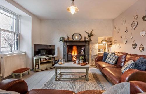 Llanstadwell House | 2 Bed in Neyland 43430