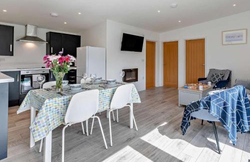 Camborne House | 2 Bed in Portreath 88826