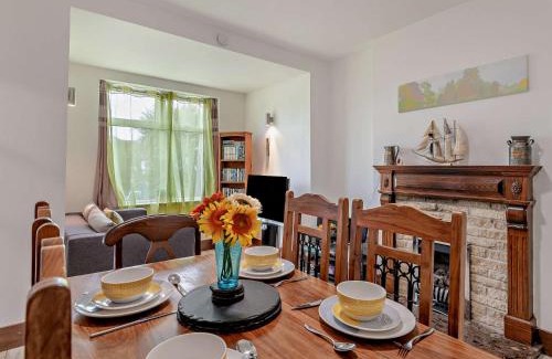 Sandilands House | 2 Bed in Sutton-on-Sea 74809