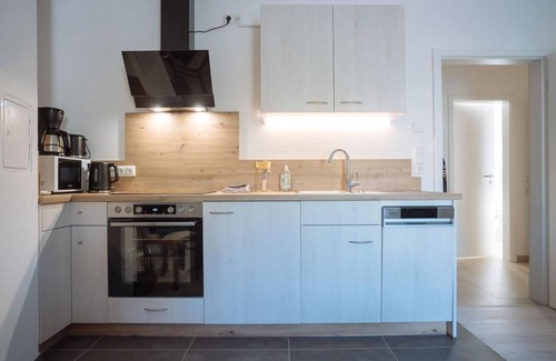 Pelm Apartment | 2-bed vacation apartment no. 3, bath/WC, up to 4 persons - Ferienwohnungen Maijeschhof