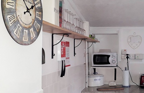 Haverfordwest Cottage | 2 bedroom accommodation in Hook, near Haverfordwest