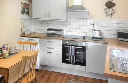 Builth Wells Cottage | 2 bedroom accommodation in Crickadarn, near Brecon