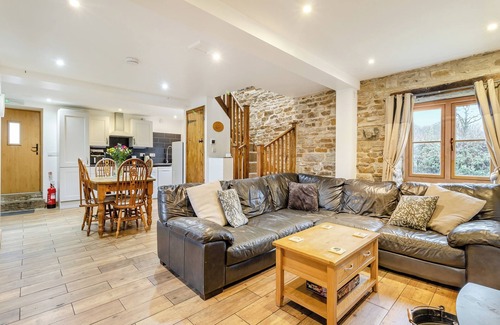 Cutthorpe Cottage | 2 bedroom accommodation in Cutthorpe, near Chesterfield