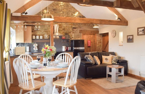 Llandysul Cottage | 2 bedroom accommodation in Penrhiwllan, near Llandysul