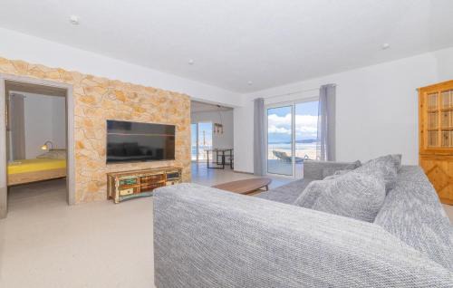 Lukovo Apartment | 2 Bedroom Amazing Apartment In Lukovo