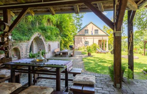 Draz House | 2 Bedroom Amazing Home In Draz