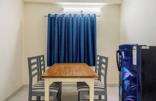 Kukatpally Housing Board Colony Apartment | 2-bedroom apartment in welcoming Hyderabad with AC, WiFi