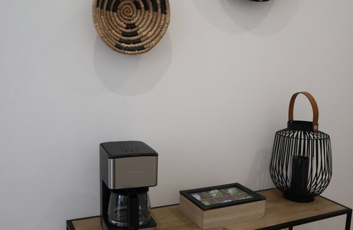 Pueblo Nuevo Apartment | 2-bedroom apartment in enjoyable Madrid with WiFi, AC B2