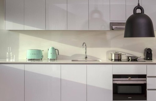 DIFC Apartment | 2 Bedroom Apartment with Sea View Near DIFC