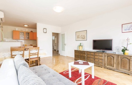 Sarsoni Apartment | 2 bedroom awesome apartment in Matulji