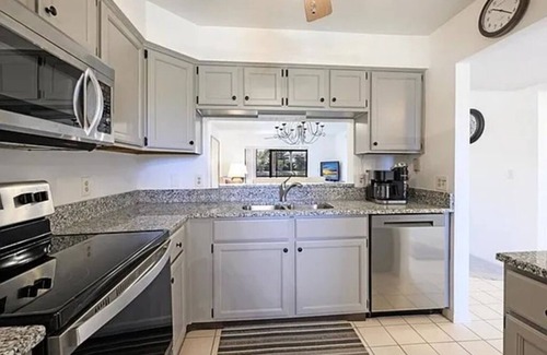 Naples Condo | 2-bedroom condo, full Golf Membership in newly renovated Naples gated community.