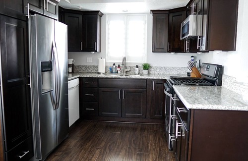 Cowan Heights Condo | 2 Bedroom Condo w/Pool, Jacuzzi, & Fitness Center