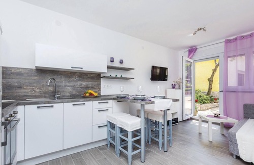 Kraljevica Apartment | 2 bedroom cozy apartment in Smrika