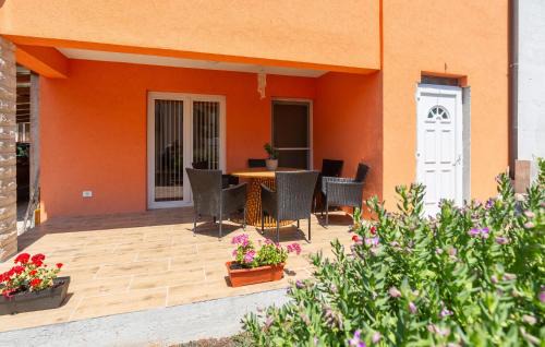 Babici Apartment | 2 Bedroom Gorgeous Apartment In Umag