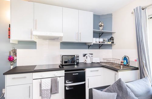 Christchurch House | 2 bedroom holiday home with hot tub