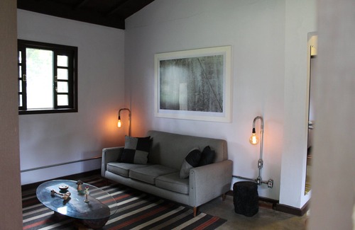 Avare House | 2 bedroom house available - for 4 people