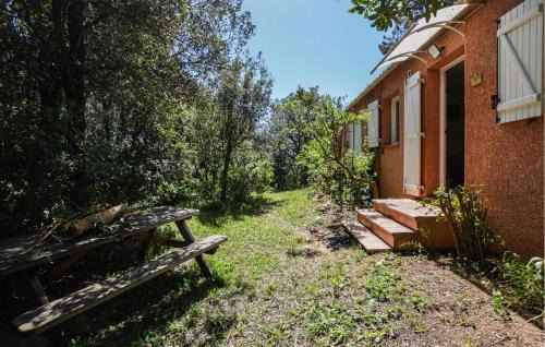 Afa House | 2 Bedroom Lovely Home In Piscia Rossa