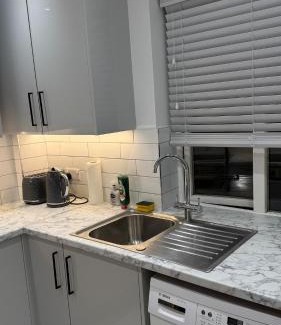 Stanmore Apartment | 2 bedroom maisonette in Stanmore newly refurbished